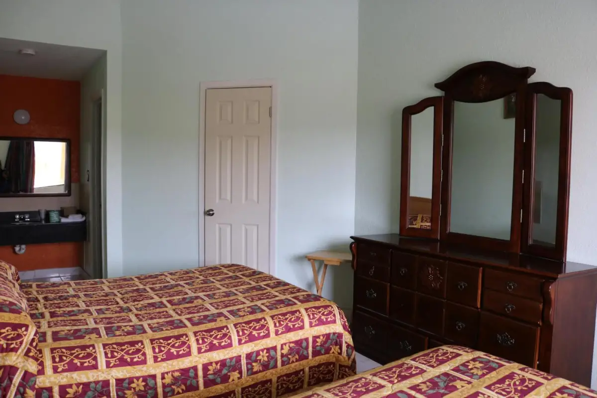 Great Western Inn 9